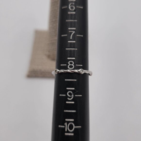 Size 8.25 Sterling Silver Small Genuine Diamonds Bright Ring A2075 - Picture 7 of 9